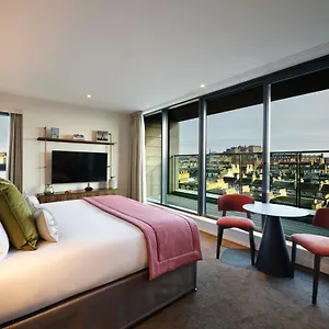 4* Hotel The Resident